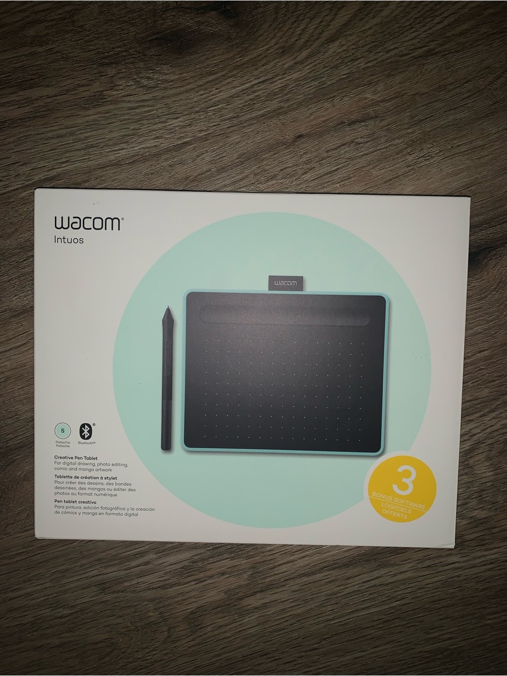 Wacom - Intuos Small Bluetooth Graphics Drawing Tablet